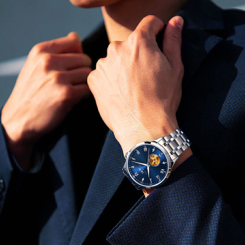 ng-ho-iw-canrival-55820g-2-4